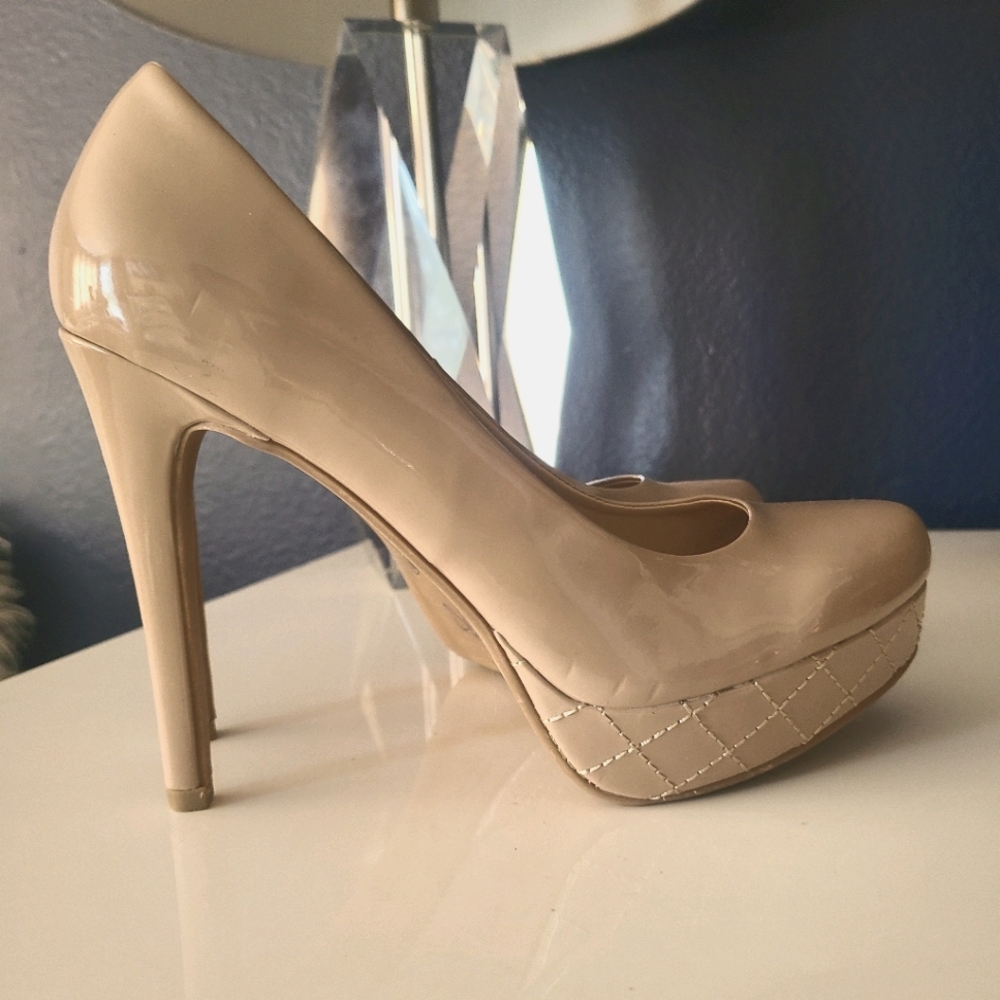 Nude Platform High Heels CHINESE LAUNDRY 8 EUC